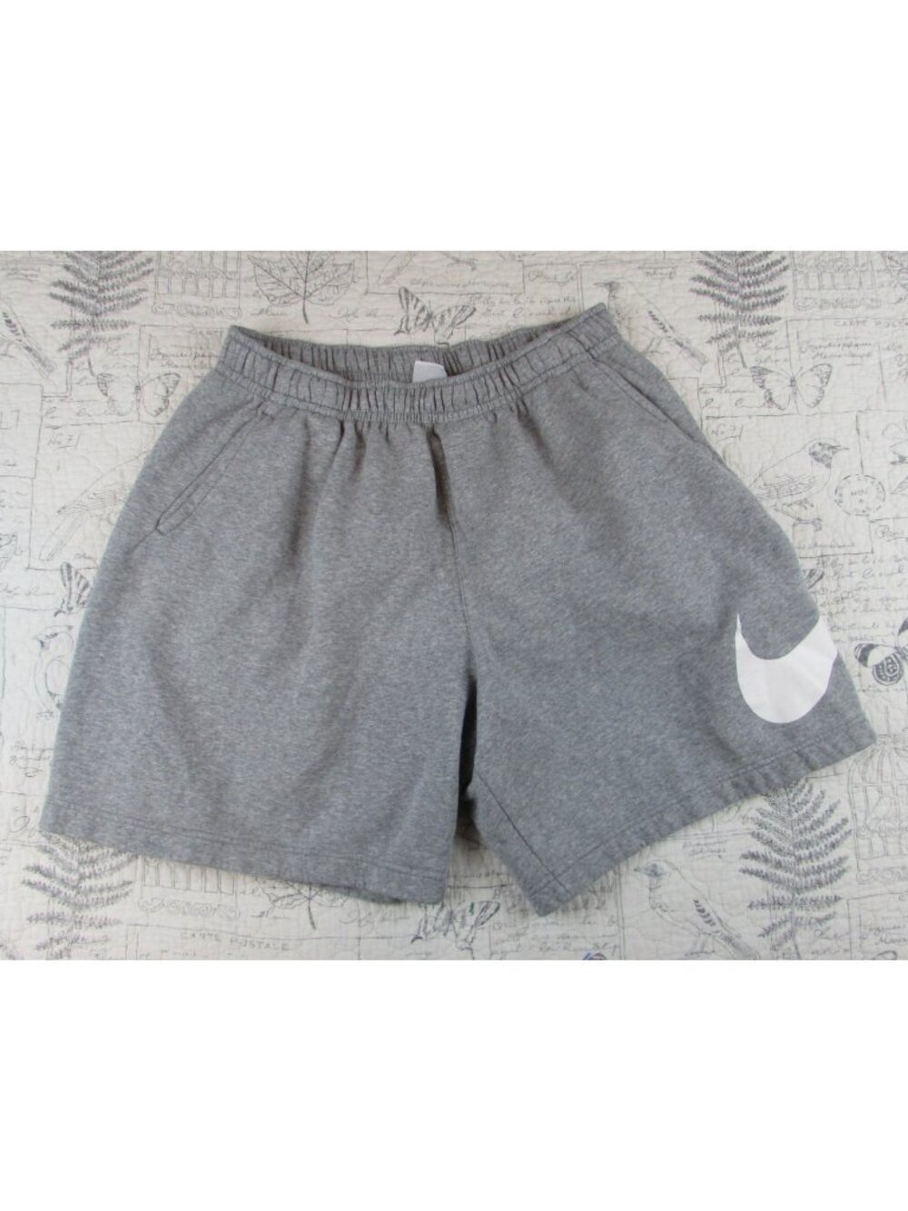 EUC Nike Fleece Shorts Gray  Big Swoosh BV2721-063 Sweat Shorts Athletic sz XL